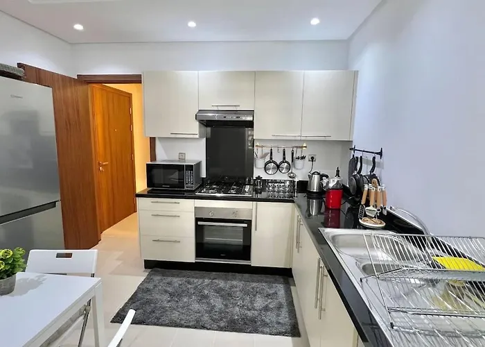 N4 Appartement, Luxe Et Confort Sur La Corniche De Rabat Essabah